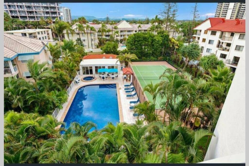 Surfers/Broadbeach Pool View. Free Parking & Wifi غولد كوست المظهر الخارجي الصورة