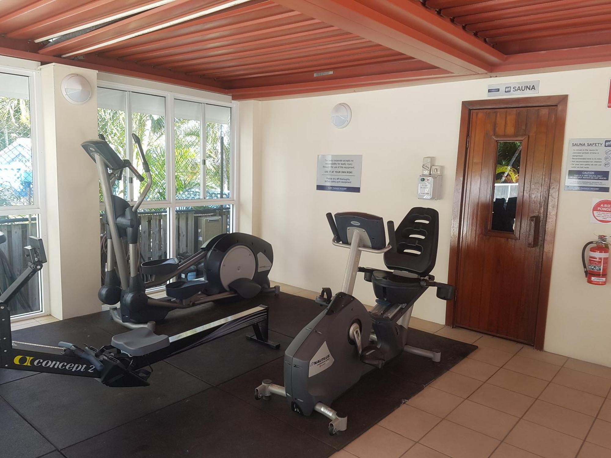 Surfers/Broadbeach Pool View. Free Parking & Wifi غولد كوست المظهر الخارجي الصورة